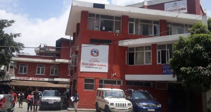 काठमाडौँका प्रमुख जिल्ला अधिकारी फेरिए