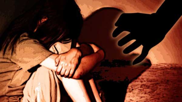 भक्तपुरमा बसभित्र १६ वर्षीया किशोरीको बलात्कार, चालकसहित दुईजना पक्राउ